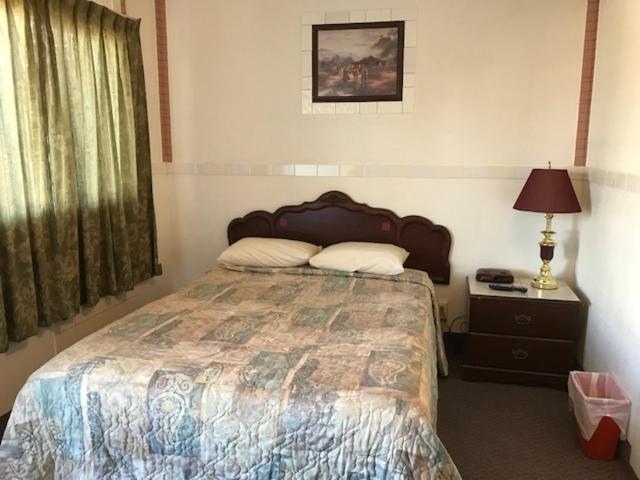 Vista Motel 2*